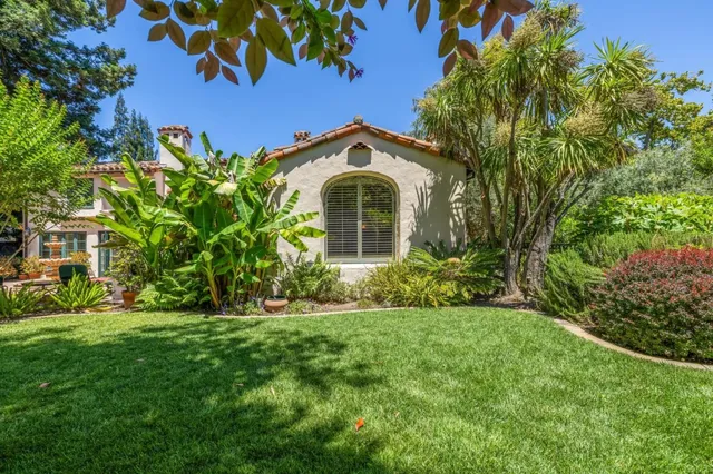 $18,995 | 590 Center Drive, Palo Alto, CA 94301