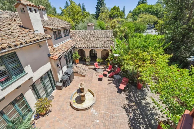 $18,995 | 590 Center Drive, Palo Alto, CA 94301