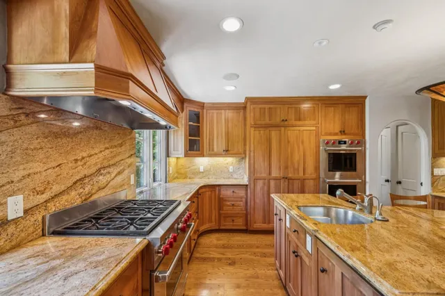 $18,995 | 590 Center Drive, Palo Alto, CA 94301