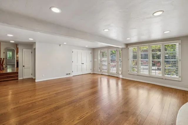 $18,995 | 590 Center Drive, Palo Alto, CA 94301