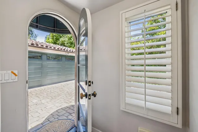 $18,995 | 590 Center Drive, Palo Alto, CA 94301