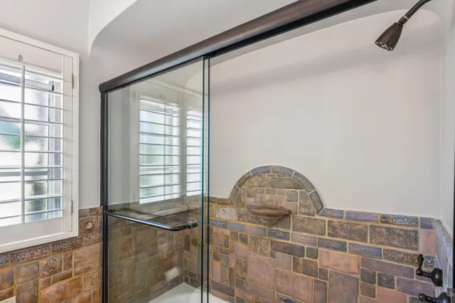 $18,995 | 590 Center Drive, Palo Alto, CA 94301