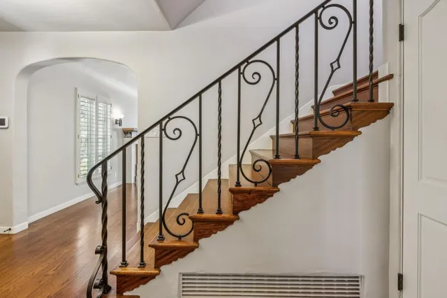 $18,995 | 590 Center Drive, Palo Alto, CA 94301