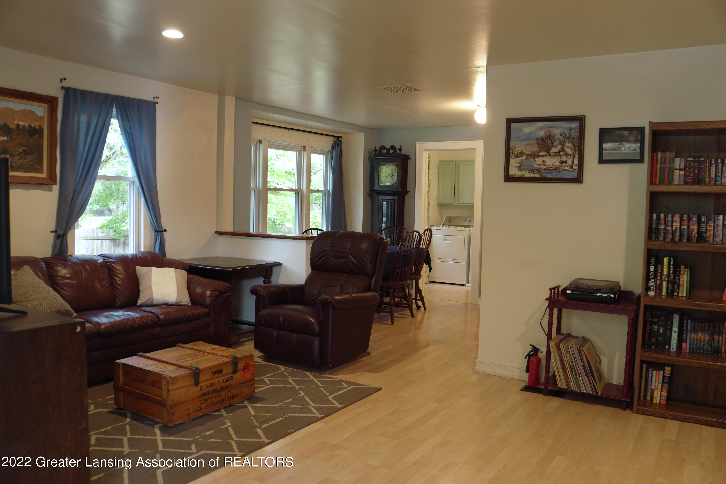 4322 Keller Road Holt, MI 48842 - Photo 8 of 21 Living room 3
