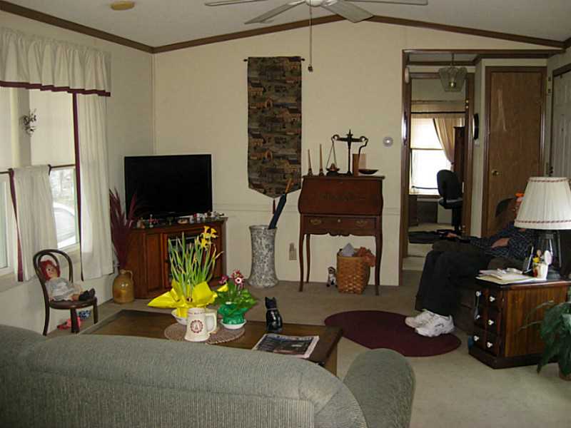 12 Lane F Coventry, RI 02816 - Photo 3 of 9 Living Room.