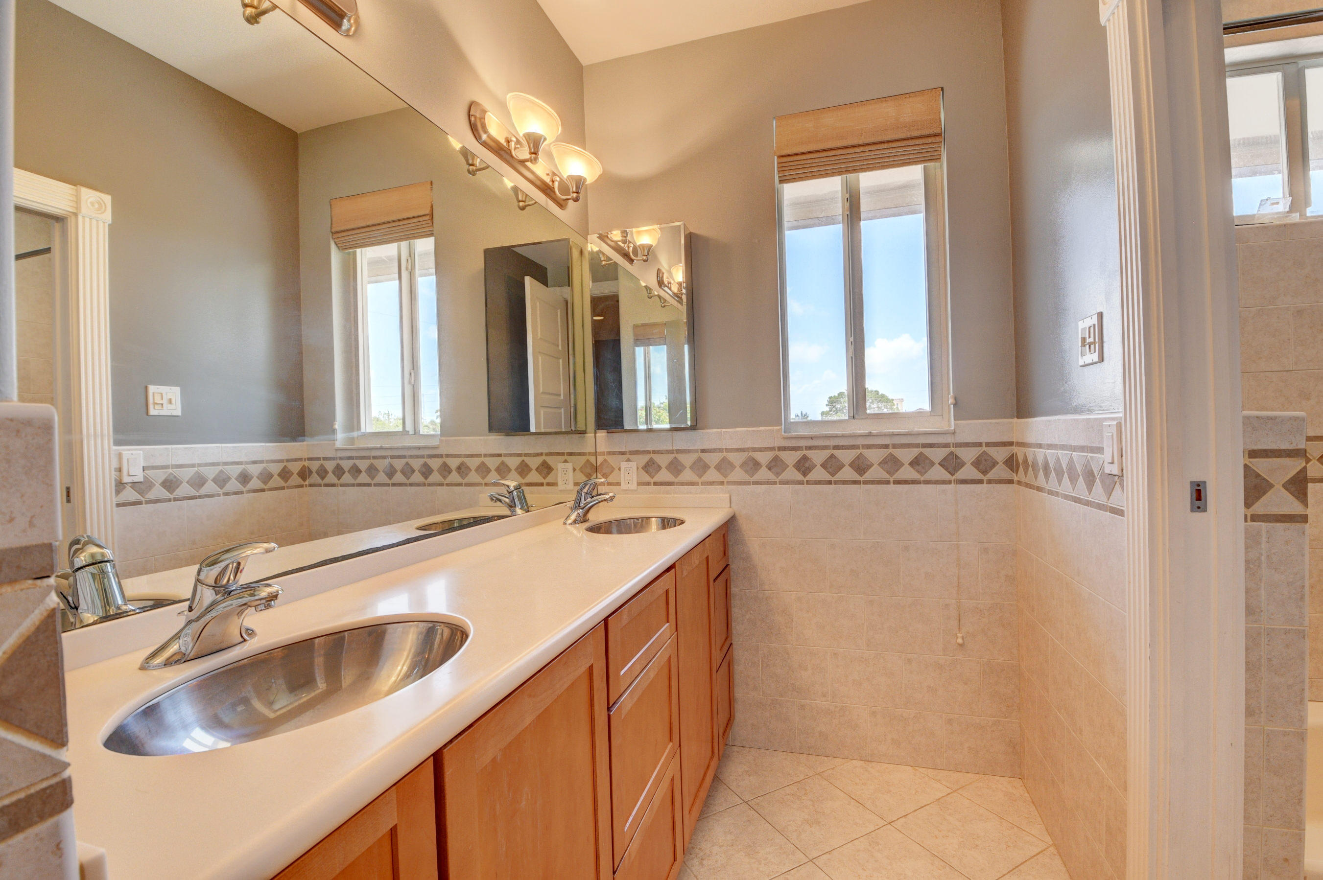 541 Northeast 16th Street Boca Raton, FL 33432 - Photo 71 of 91 45_dsc_10001 (194)_5)_6)_7)_8)