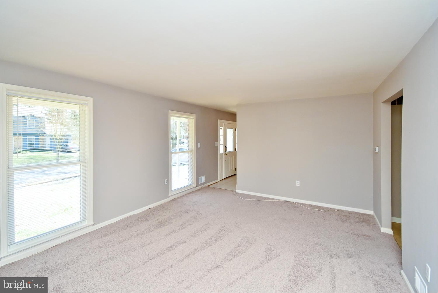 9209 Ivanhoe Road Fort Washington, MD 20744 - Photo 13 of 29 New Windows