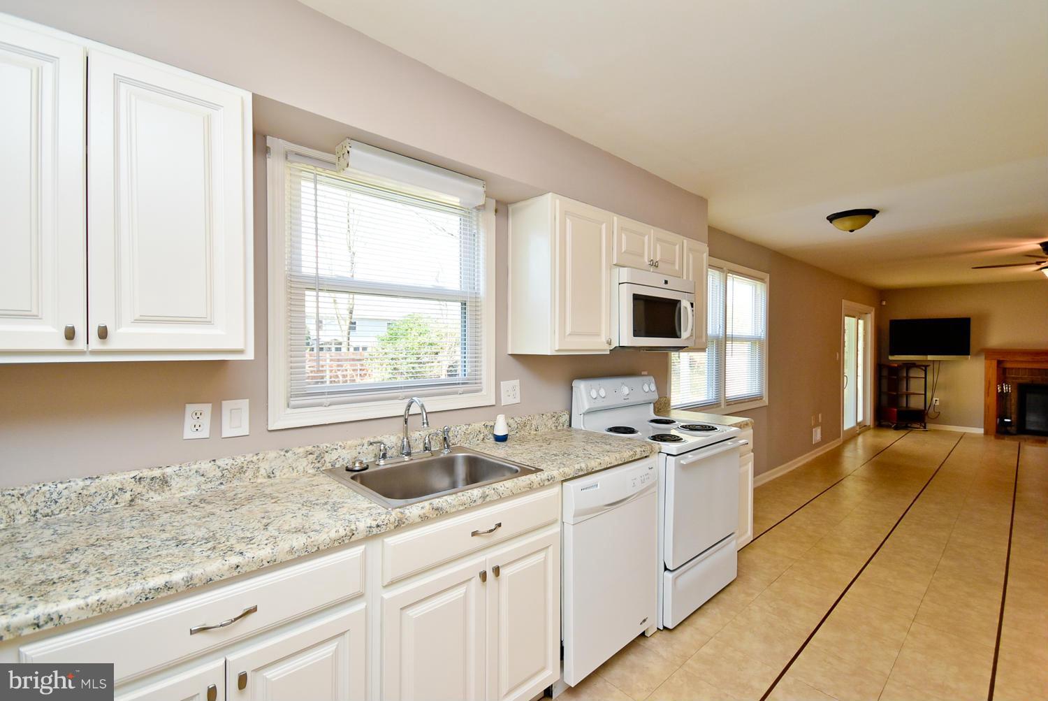9209 Ivanhoe Road Fort Washington, MD 20744 - Photo 8 of 29 View into Family Room