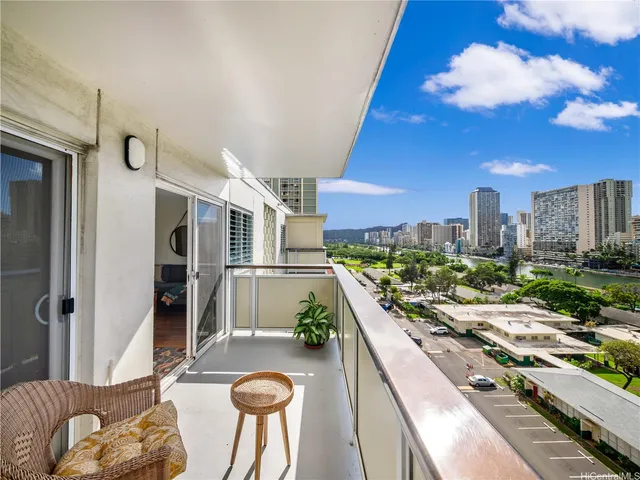 $399,000 | 509 University Avenue, Unit 1003, Honolulu, HI 96826