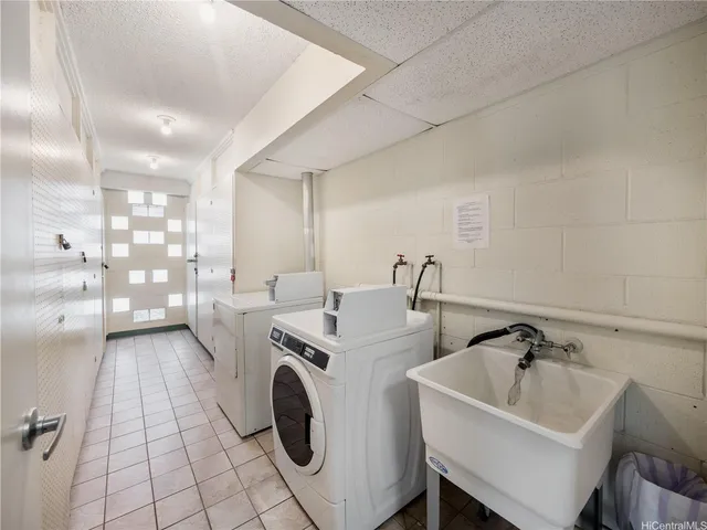 $399,000 | 509 University Avenue, Unit 1003, Honolulu, HI 96826