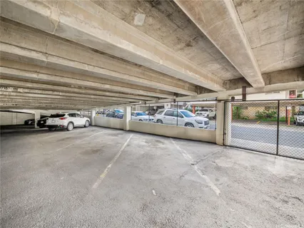 $399,000 | 509 University Avenue, Unit 1003, Honolulu, HI 96826