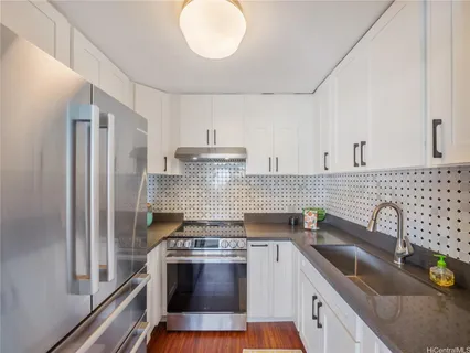 $399,000 | 509 University Avenue, Unit 1003, Honolulu, HI 96826