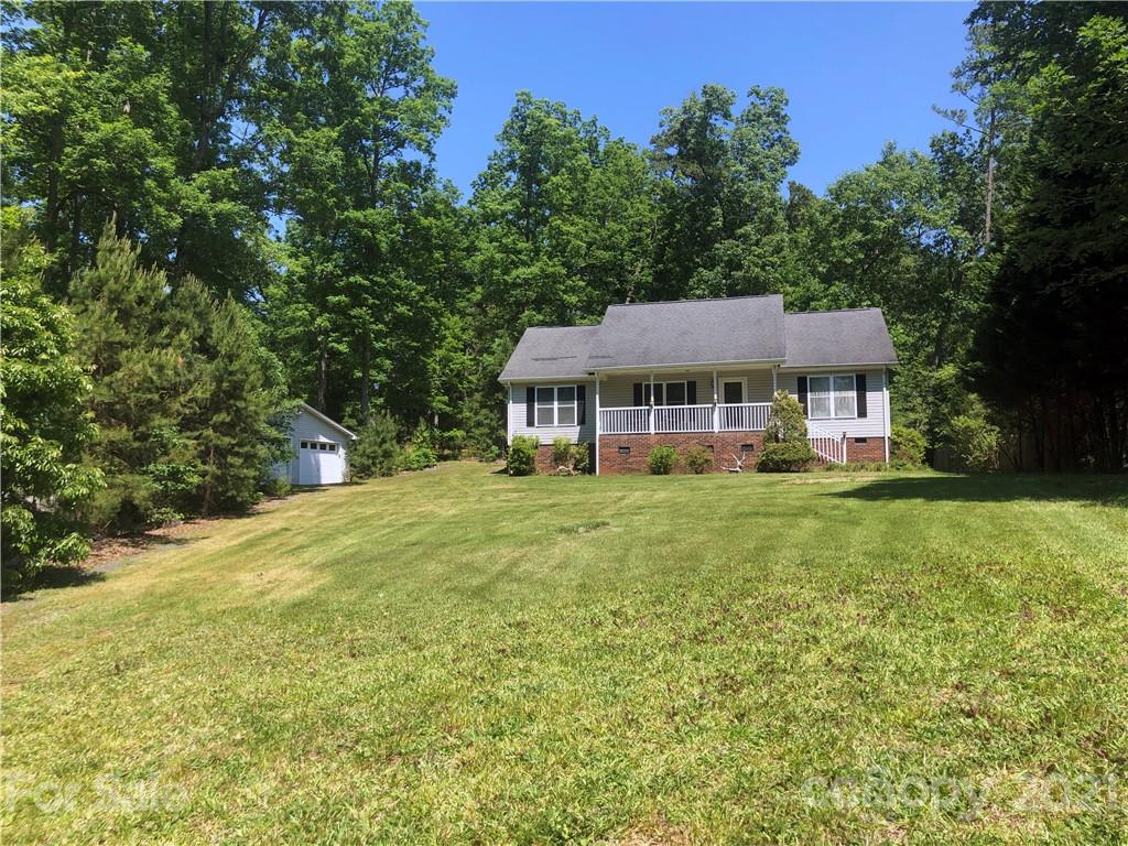 125 Creswell Road Mount Gilead, NC 27306 - Photo 4 of 45 Gallery Image 4