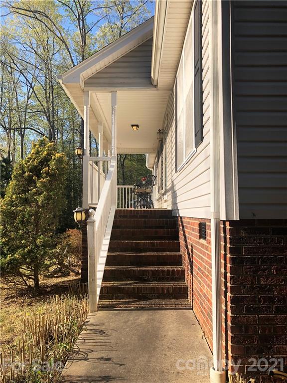 125 Creswell Road Mount Gilead, NC 27306 - Photo 7 of 45 Gallery Image 7