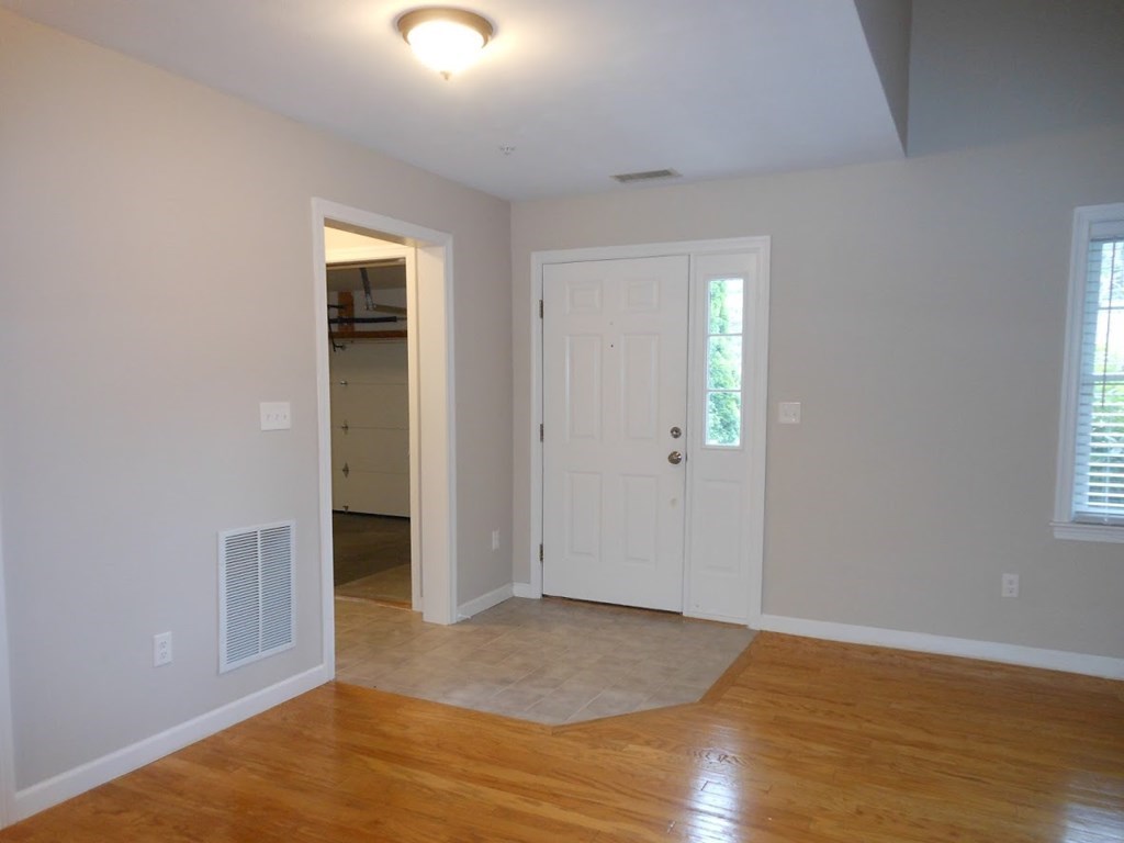 15 Pintail Road, Unit 15 Walpole, MA 02081 - Photo 4 of 37 Gallery Image 4