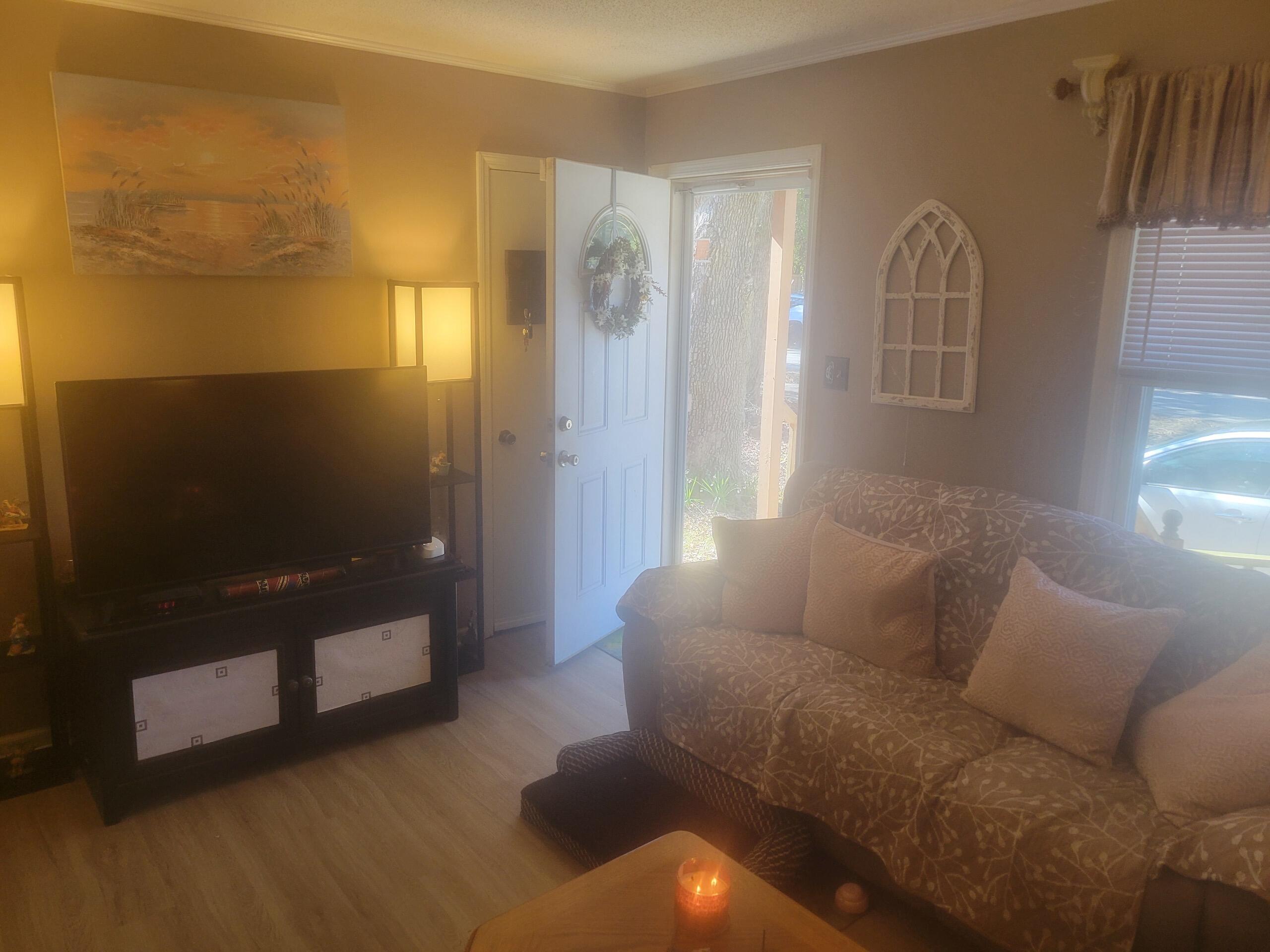 1273 Mathis Ferry Road Mount Pleasant, SC 29464 - Photo 6 of 26 Resized_20250311_160159_1741723763289 (1