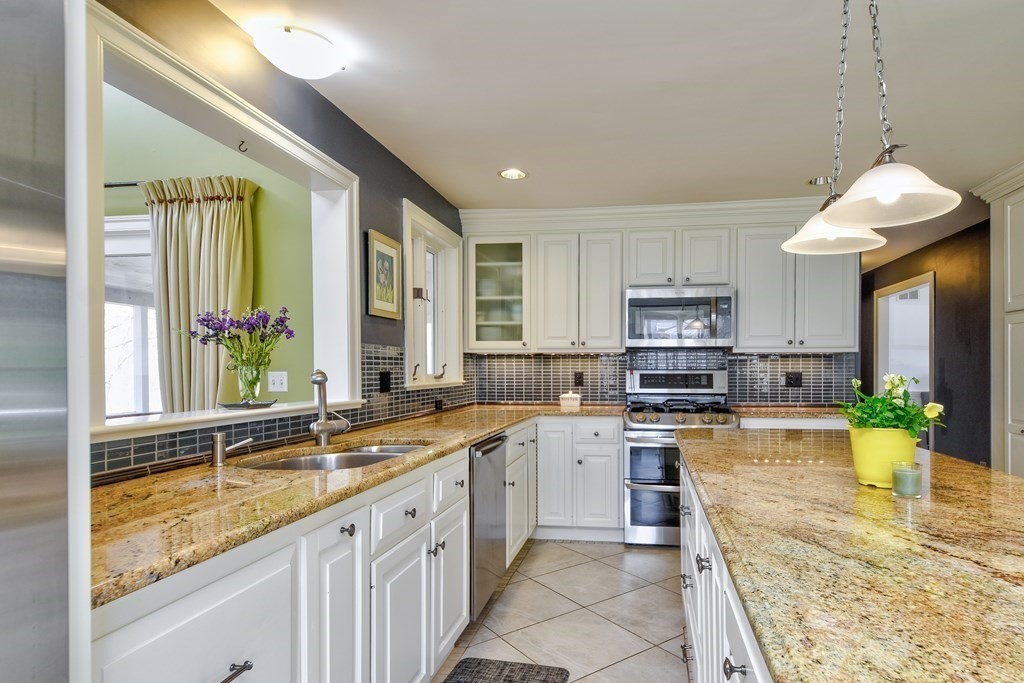 4 Jacob Amsden Road Westborough, MA 01581 - Photo 6 of 42 Gallery Image 6