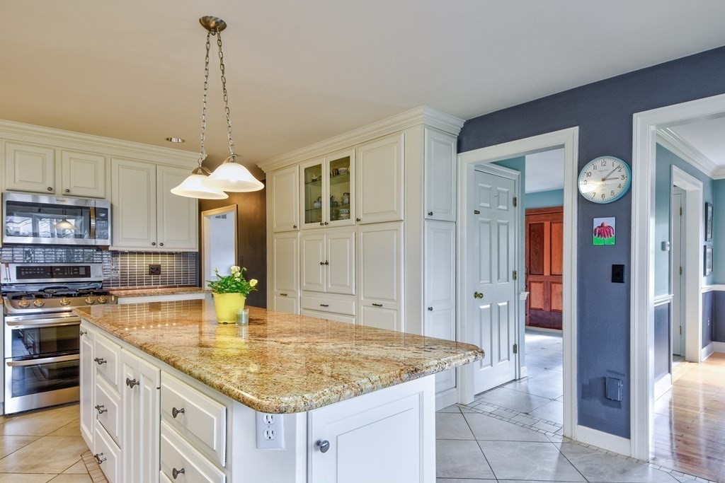 4 Jacob Amsden Road Westborough, MA 01581 - Photo 8 of 42 Gallery Image 8