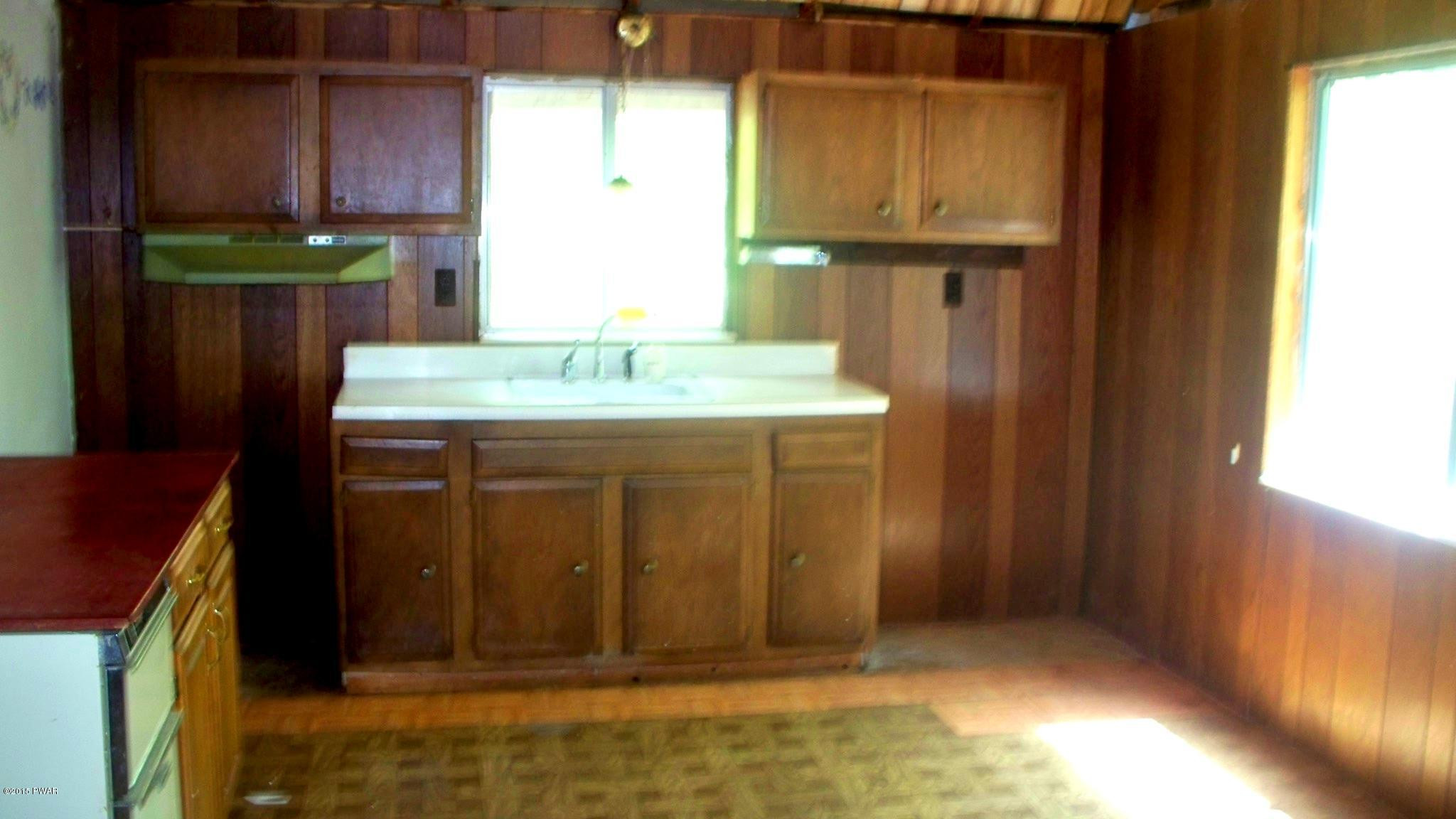 186 Dark Swamp Road Dingmans Ferry, PA 18328 - Photo 5 of 13