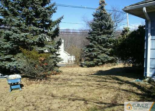 254 Gordon Road Old Bridge, NJ 07747 - Photo 3 of 8 Gallery Image 3