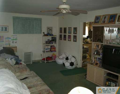 254 Gordon Road Old Bridge, NJ 07747 - Photo 5 of 8 Gallery Image 5
