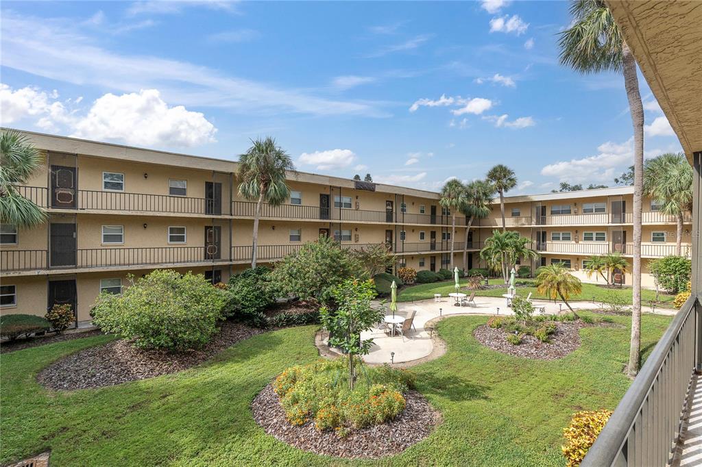 11485 Oakhurst Road, Unit 200207 Largo, FL 33774 - Photo 2 of 33