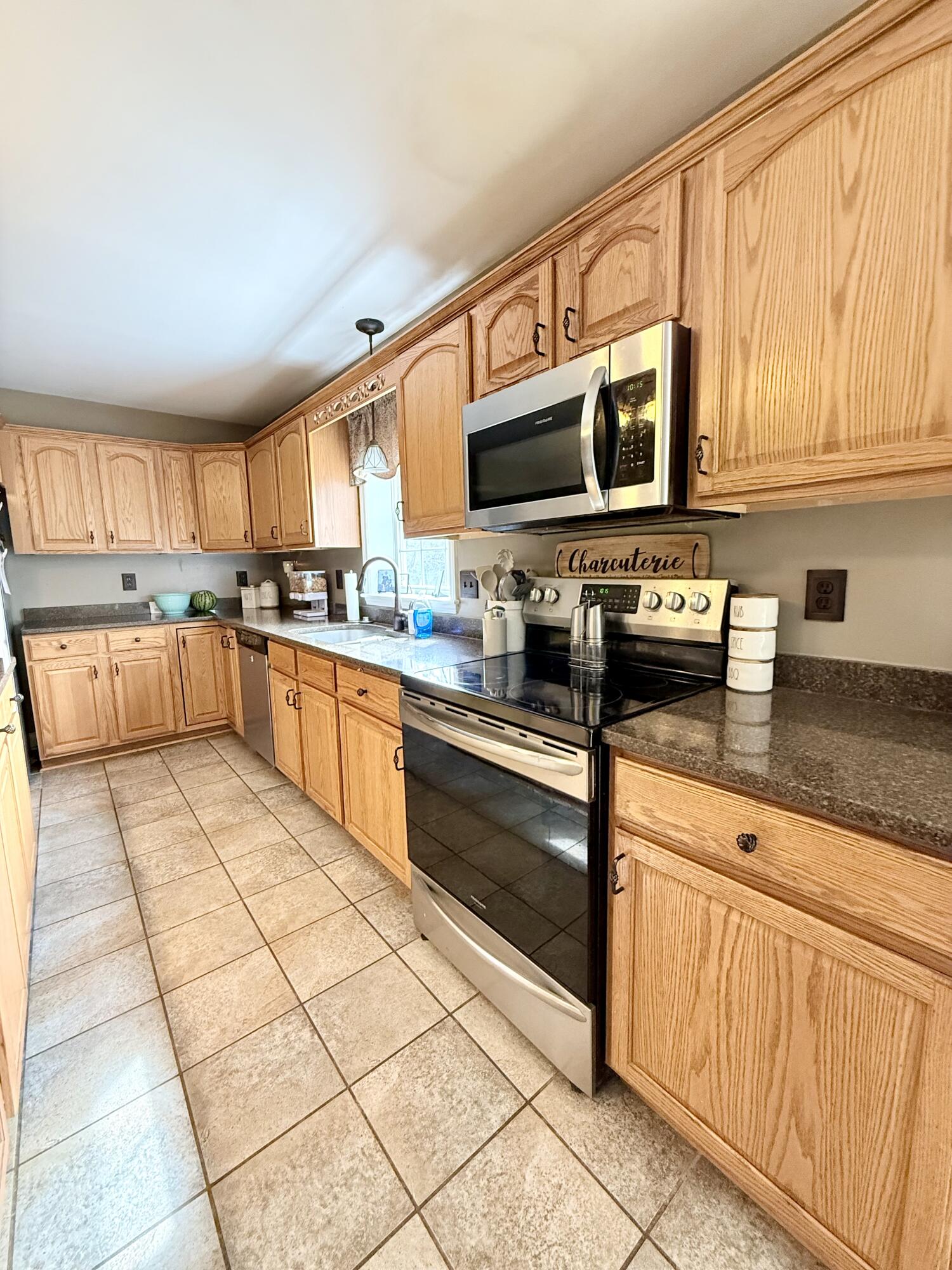 31 Tom Miller Road Plattsburgh, NY 12901 - Photo 6 of 21