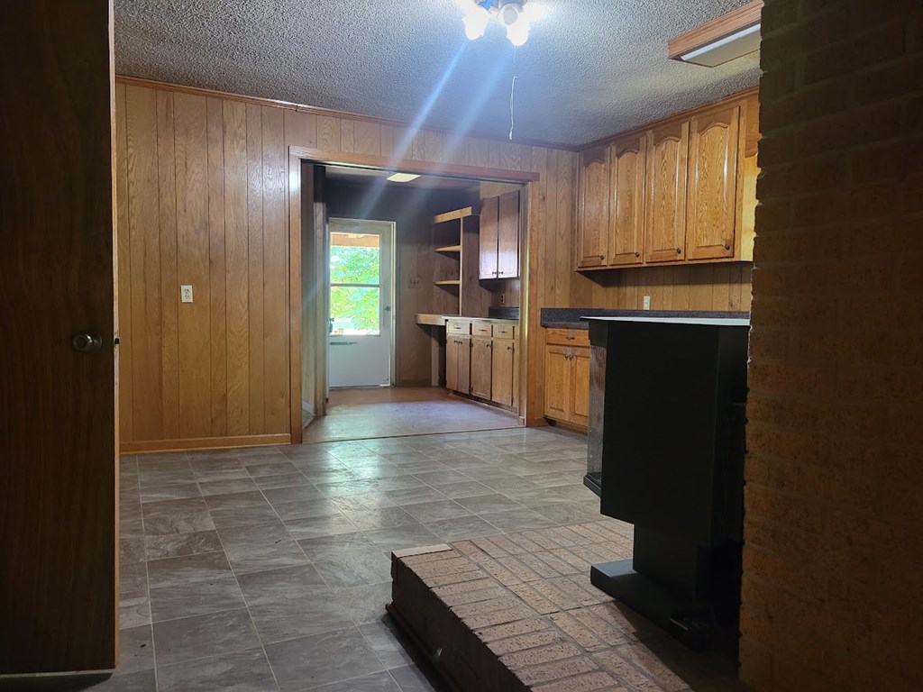 1114 Reedy Creek Road Bradley, SC 29819 - Photo 7 of 59