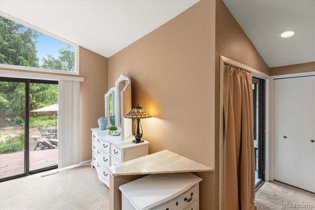 2689 Roseview Drive Rochester Hills, MI 48306 - Photo 24 of 74