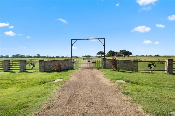 $11,245,000 | 8523 Highway 276, Royse City, TX 75189