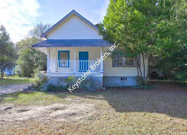 $850 | 760 Magnolia Drive, Macon, GA 31217