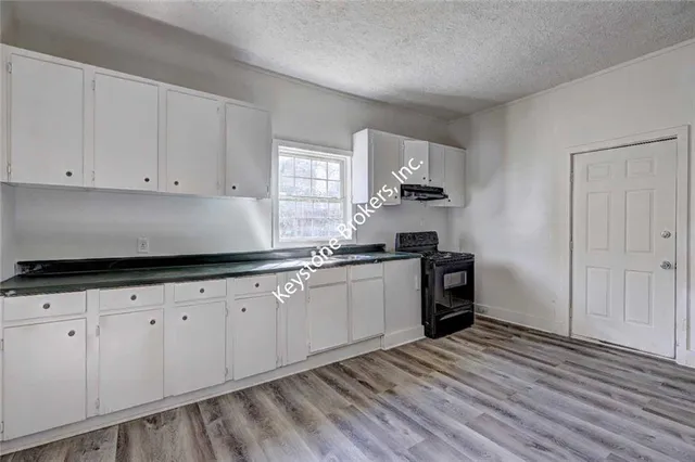 $850 | 760 Magnolia Drive, Macon, GA 31217