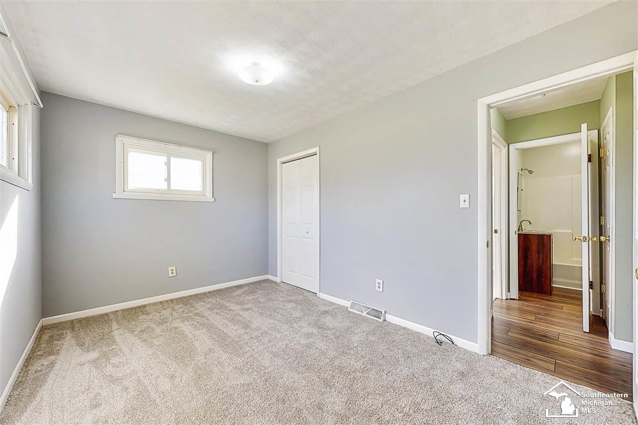 9437 Tuttle Hill Road Maybee, MI 48159 - Photo 10 of 29