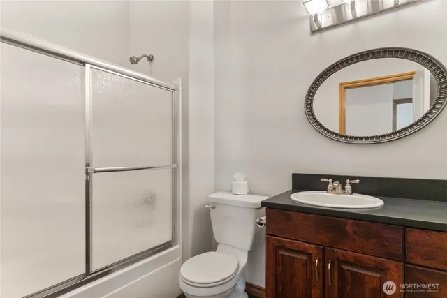 $999,900 | 972 Highline Drive, East Wenatchee, WA 98802