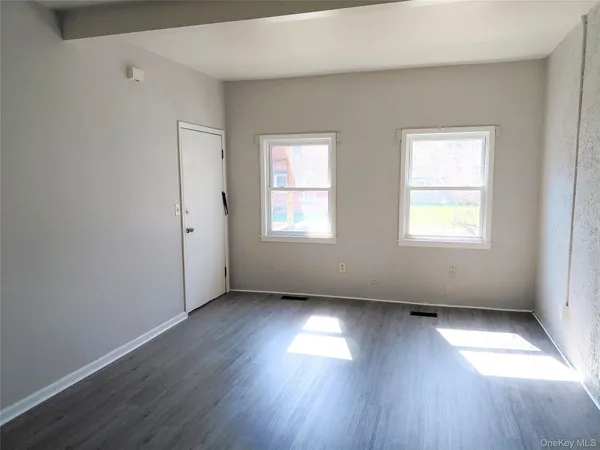 $1,500 | 79 Franklin Street, Unit 303, Kingston, NY 12401