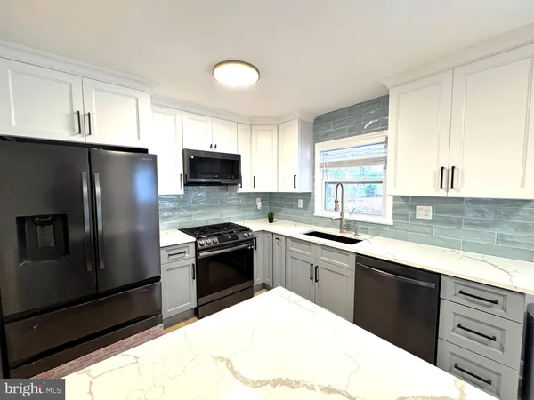 $3,700 | 4617 Adrian Street, Rockville, MD 20853