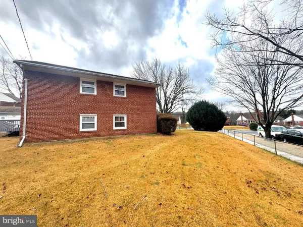 $3,700 | 4617 Adrian Street, Rockville, MD 20853