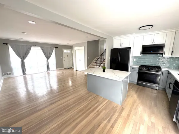 $3,700 | 4617 Adrian Street, Rockville, MD 20853