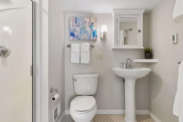 $400,000 | 29 Oliver Avenue South, Minneapolis, MN 55405