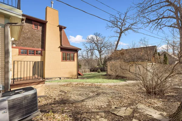 $400,000 | 29 Oliver Avenue South, Minneapolis, MN 55405