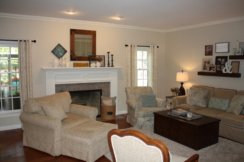 1130 Pine Gate Road Evansville, IN 47725 - Photo 3 of 15 Gallery Image 3