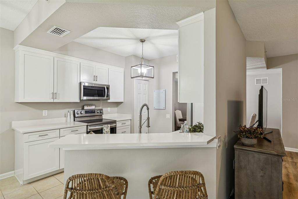 822 Lantern Way, Unit 102 Clearwater, FL 33765 - Photo 37 of 84