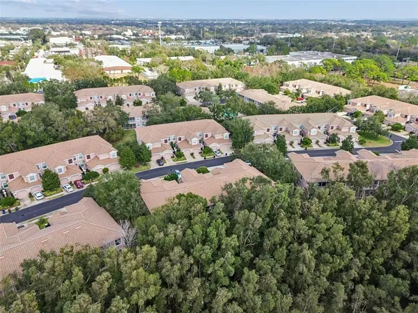 $399,000 | 822 Lantern Way, Unit 102, Clearwater, FL 33765