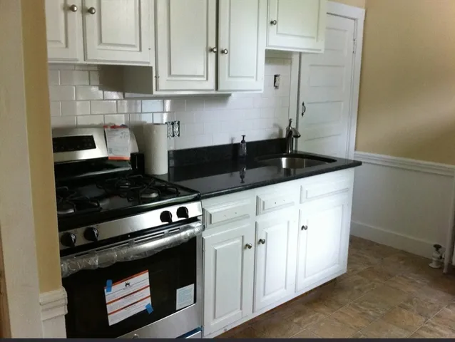 $1,750 | 290 Adams Street, Unit 4, Abington, MA 02351