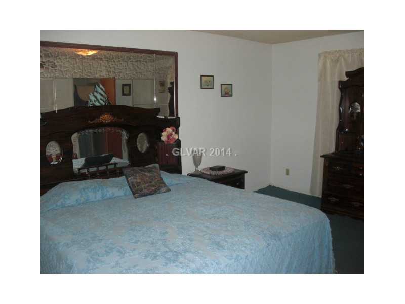 4242 East Russell Road Las Vegas, NV 89120 - Photo 8 of 19 Property Photo.