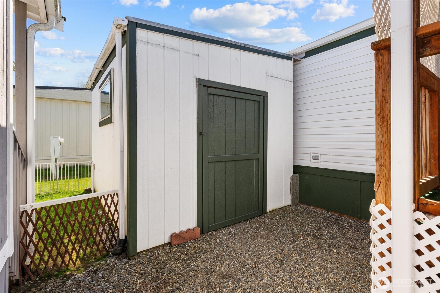 15268 Maple Drive, Unit M68 Renton, WA 98058 - Photo 25 of 33