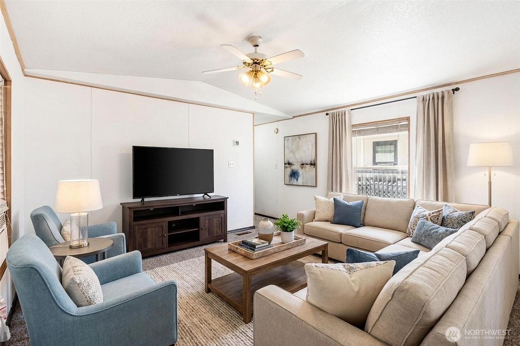 15268 Maple Drive, Unit M68 Renton, WA 98058 - Photo 3 of 33