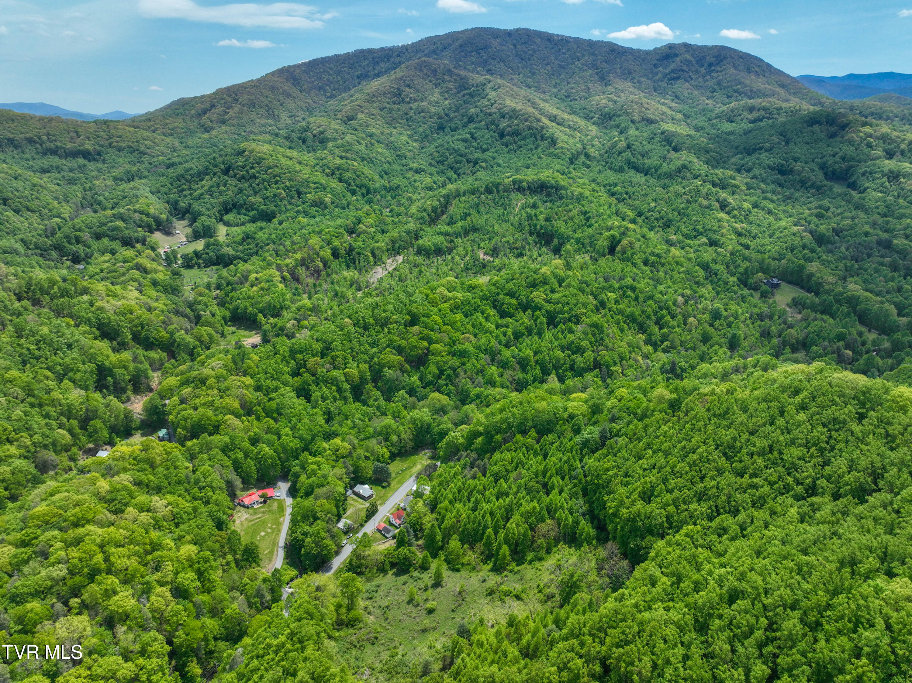 275 Tiger Creek Road Roan Mountain, TN 37687 - Photo 76 of 104 275 Tiger Creek Rd Drone WALLACE-22