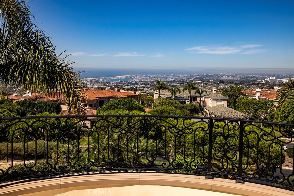 5 Sailview Newport Coast, CA 92657 - Photo 14 of 37 a view of a city