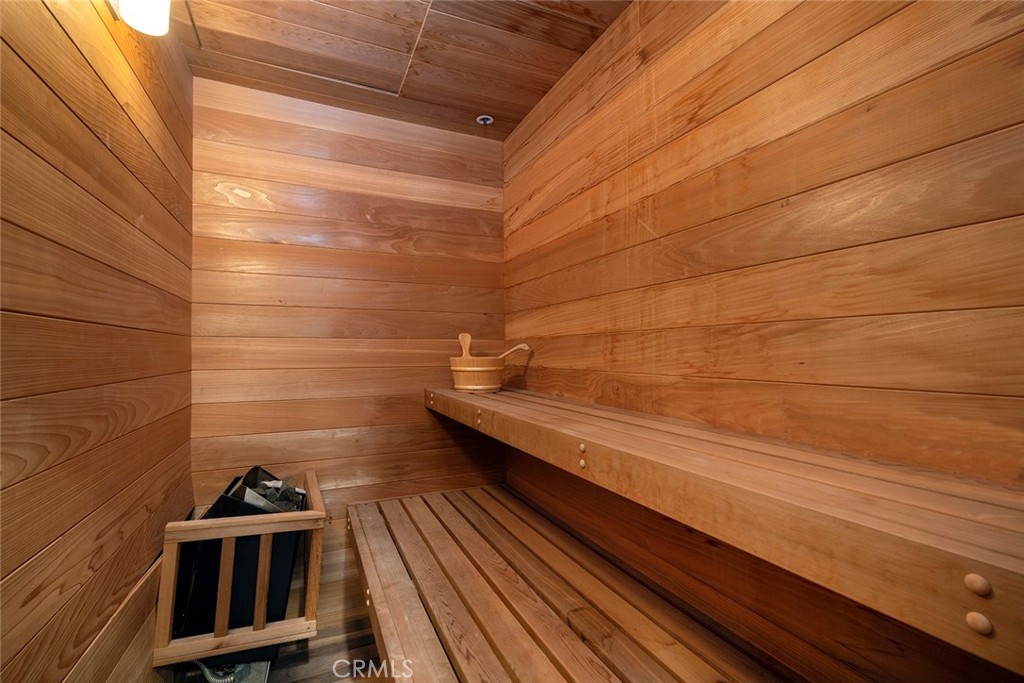 5 Sailview Newport Coast, CA 92657 - Photo 30 of 37 a bathroom with a sink and a bathtub